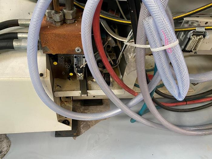 Used 1997 Arburg Allrounder Selecta 270S 250-60 Injection Moulding Machine