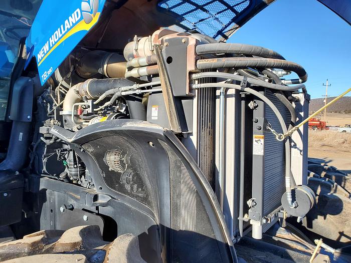 Used 2017 New Holland T8.380 Tractor w/ CVT Trans ** 2000 Hrs **