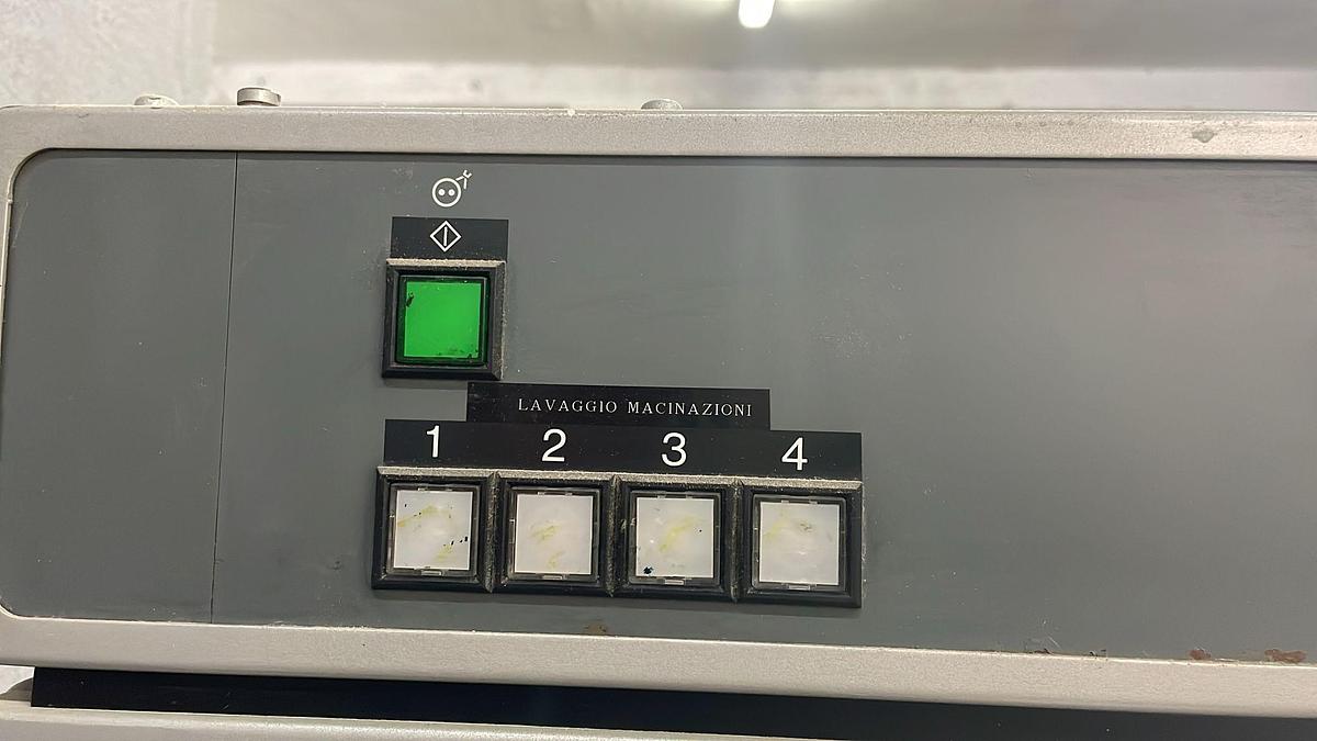 Used KOMORI 428 - SAPC