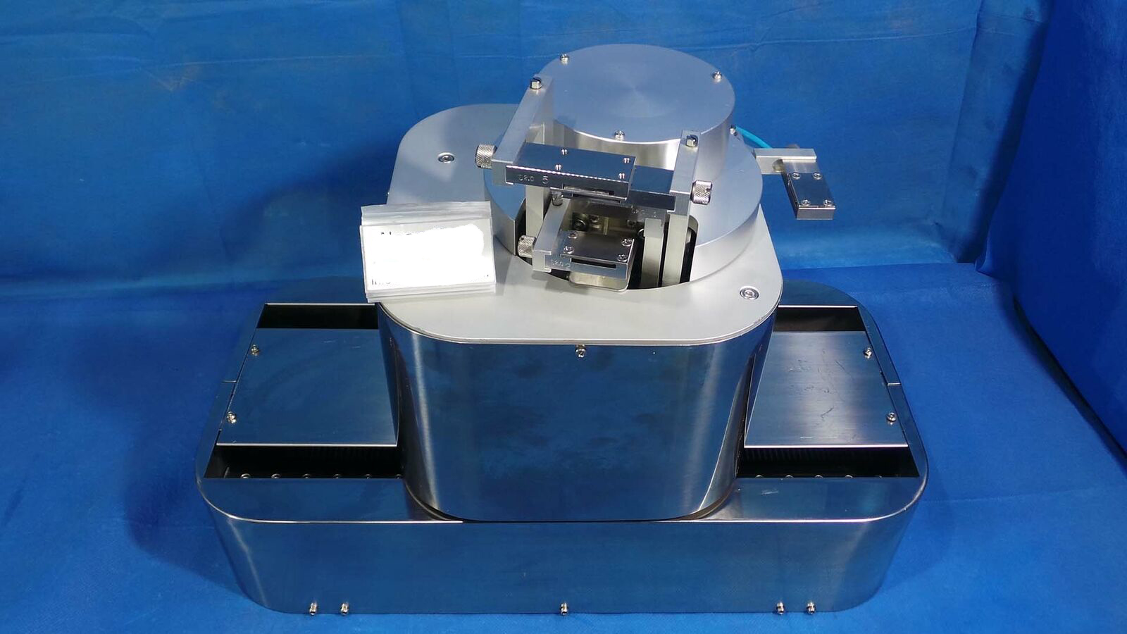 Used NSK Ltd MTZ11045N501 Robot, Type MTZ11045N501 / 2.0 V-III / Motorized Precision Guide Ro