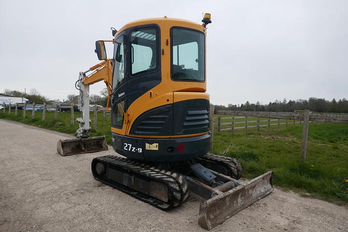 Used 2012 HYUNDAI ROBEX 27-9