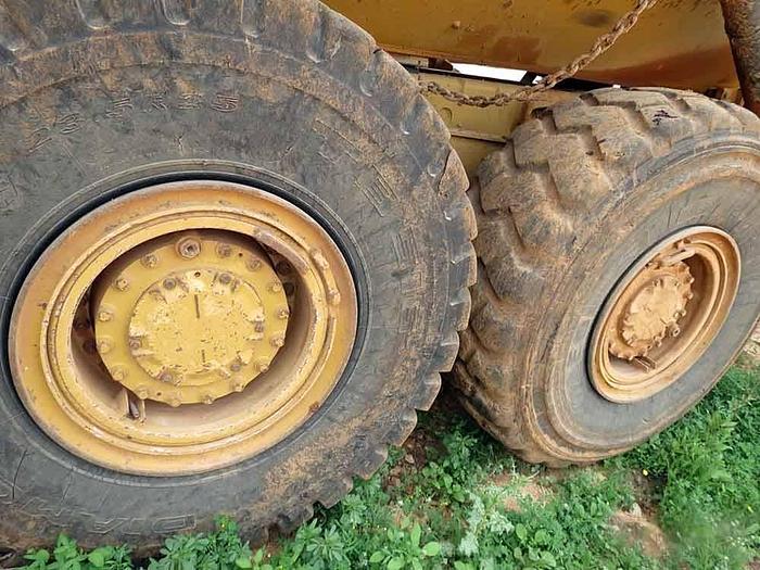 Used 2013 CATERPILLAR 730