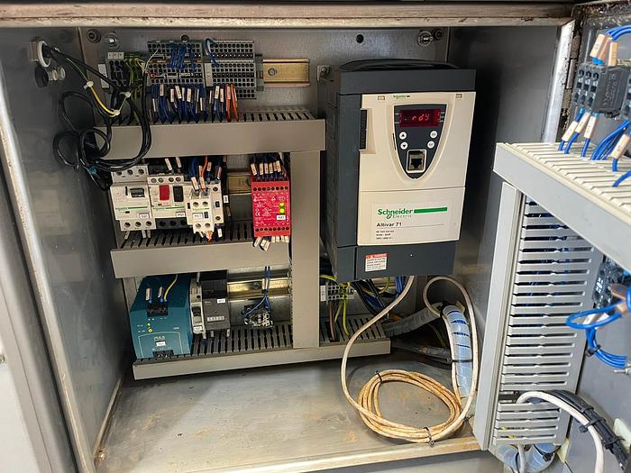 Gebruikt 2011 FAM Snijmachine/ snijder/ gevogelte & vlees, type: YURAN