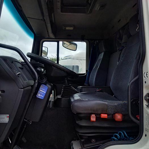 Usado 2001 Volvo  FL 250 19 ton