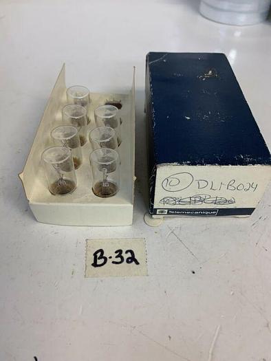 Telemecanique (7)DL1B024 Bulbs Fast Shipping!~Warr
