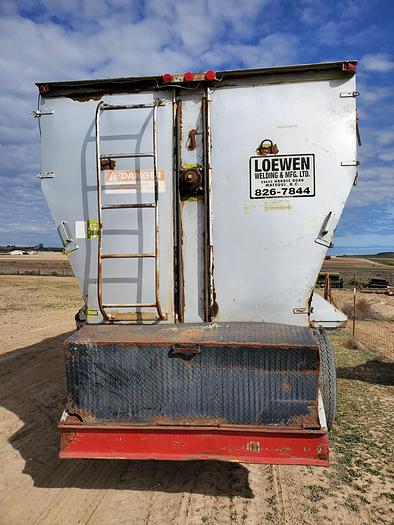 Used Loewen 802 Feed Truck