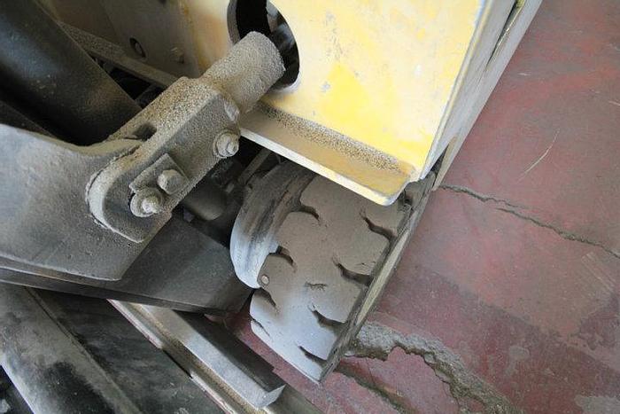 Usato Muletto elettrico Yale ERP20DBEV230