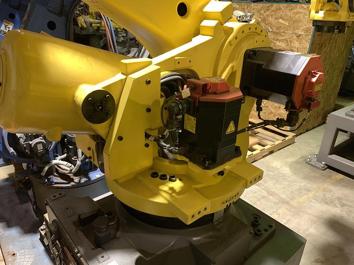 Used FANUC R2000iC/125L 6 AXIS CNC ROBOT WITH R30iB CONTROLLER, IR VISION, 125KG X 3,100 MM H REACH