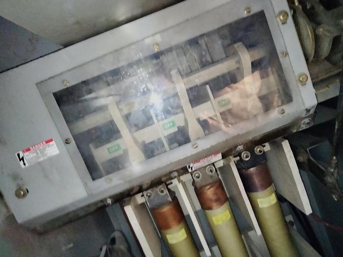 Used GENERAL ELECTRIC LIMITAMP CR194A118A2 300 HP CONTROLLER W/ DRAW-OUT AIR-BREAK CONTACTOR  THREE UNITS