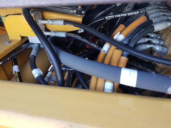 Used 2013 DEERE 210K