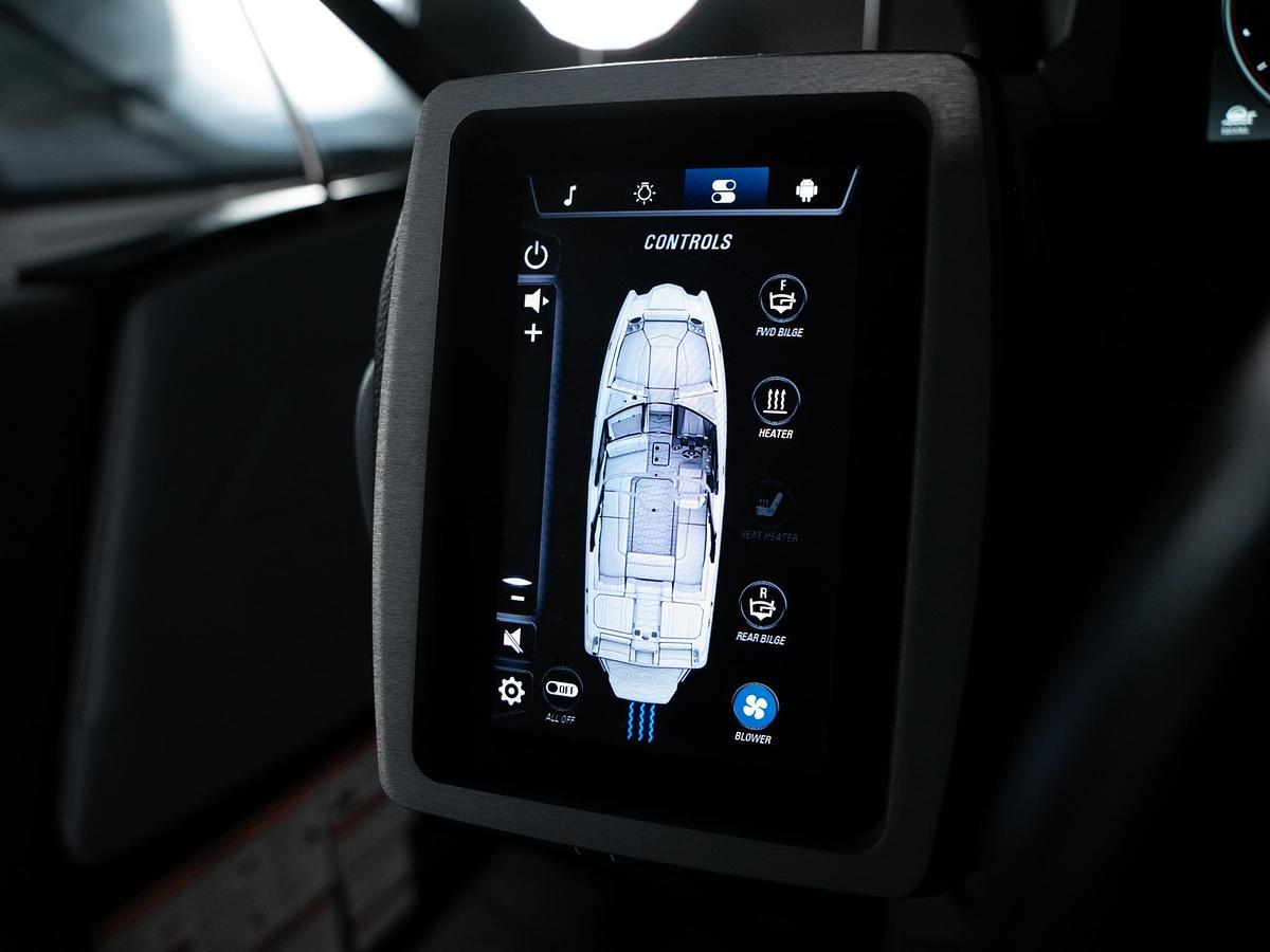 Used 2024 Malibu 23MXZ - Electric Yellow / Grey