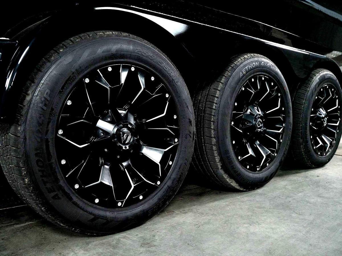 2026 Centurion NV243 - Black Flake / Onyx Black