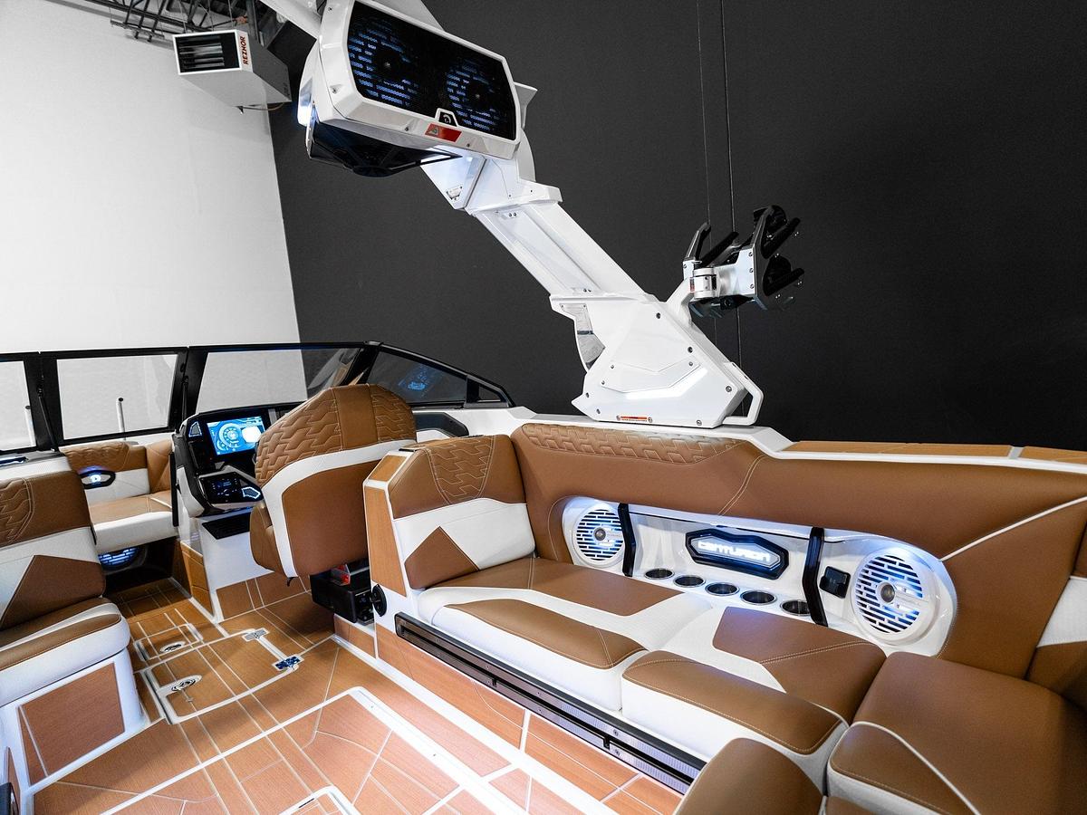 2026 Centurion Ri245 - White Frost / Castano Interior