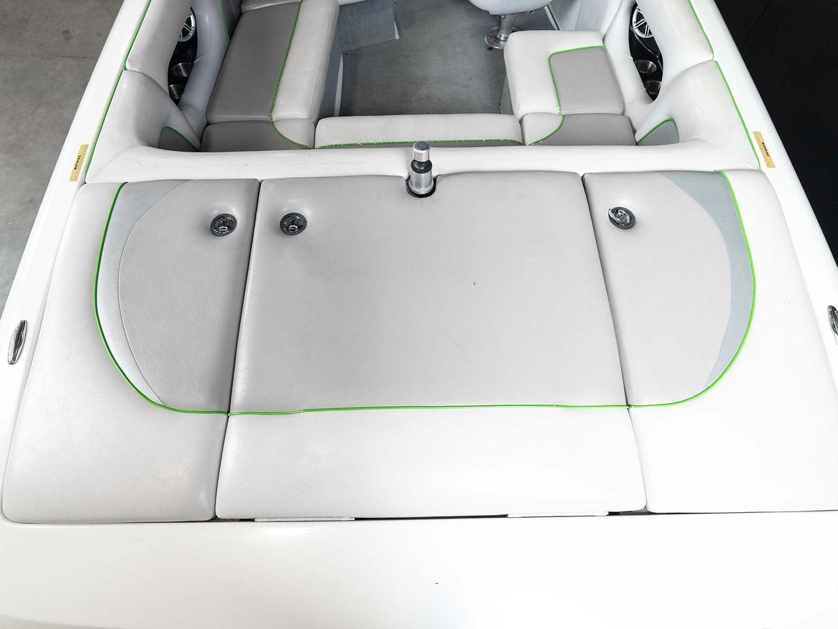 Used 2009 Centurion Air Warrior Falcon V - Green / Black