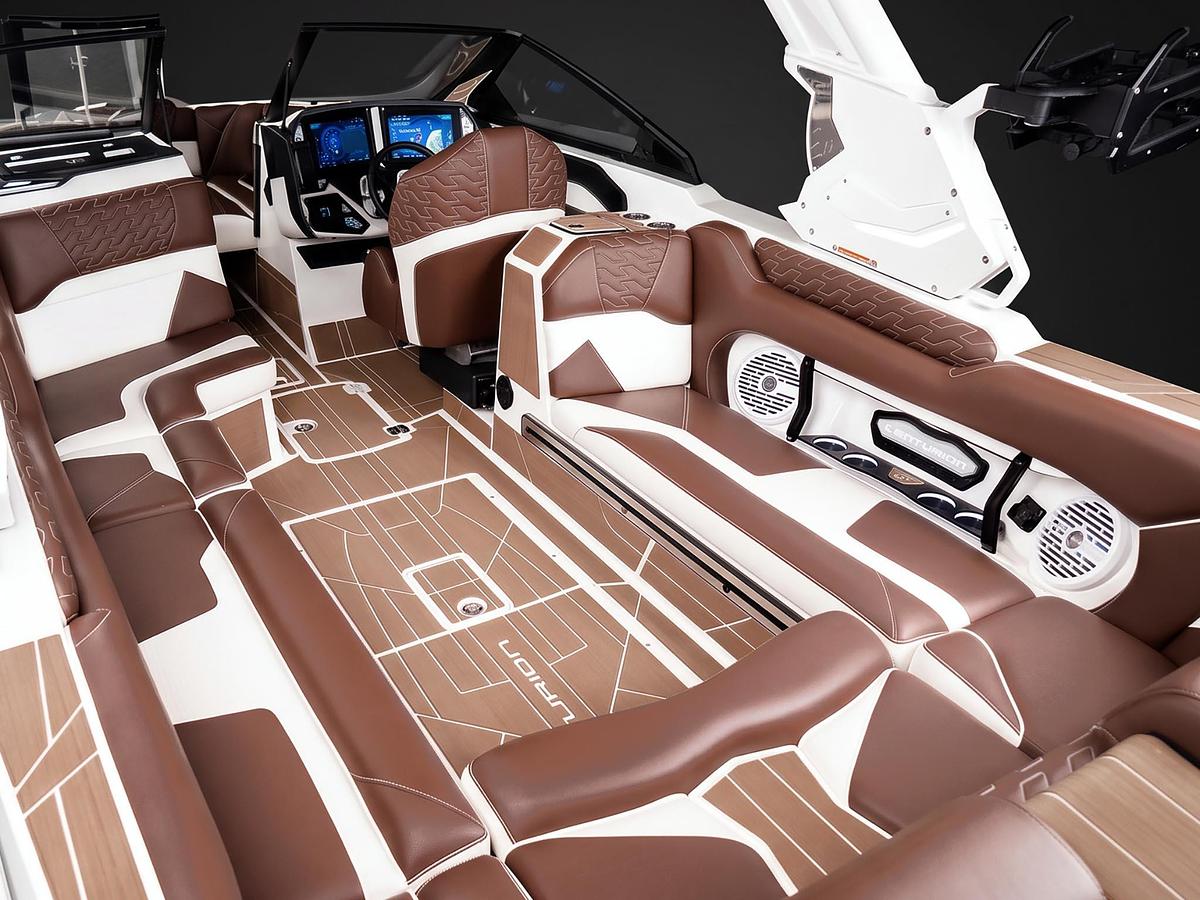 2026 Centurion Ri245 - White Frost / Saddle Brown