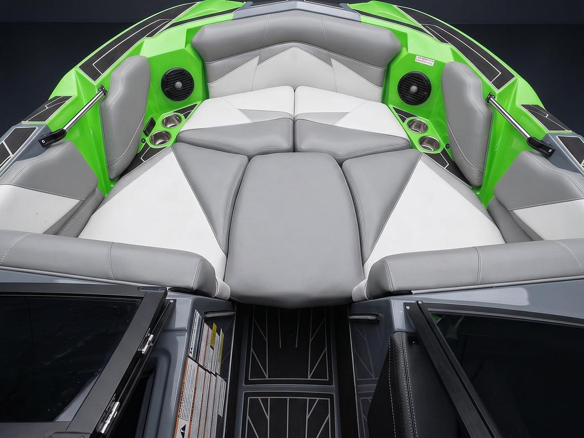 Used 2018 Centurion Fi23 - Lime Green / Charcoal