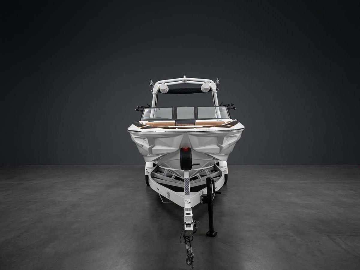2026 Centurion Nv233 - Stormtrooper White / Castano