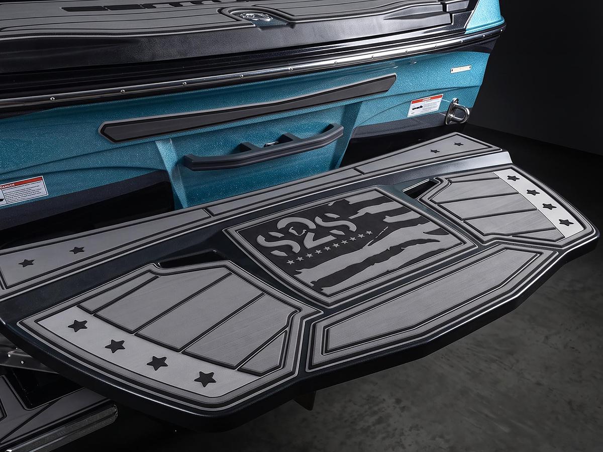 Used 2021 Centurion Ri245 in Onyx Black / Gunmetal Flake / Sky Blue Flake