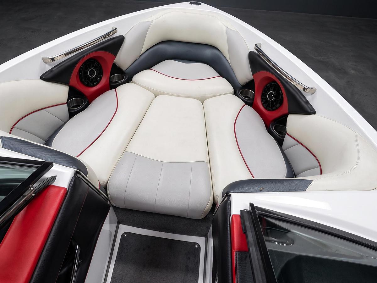 Used 2013 Malibu 247 LSV in Red / White / Black