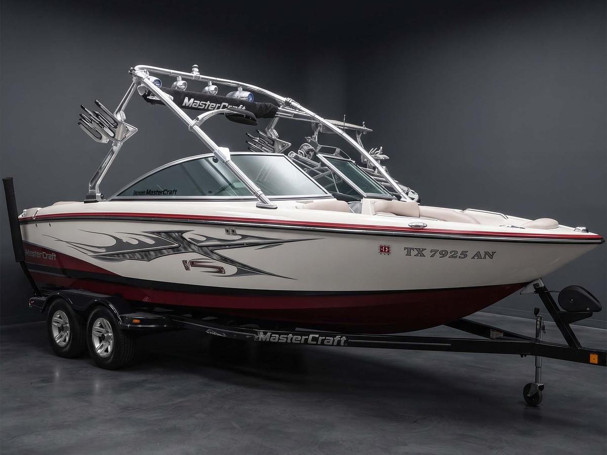 Used 2007 Mastercraft X15 in White w/ WHITE interior