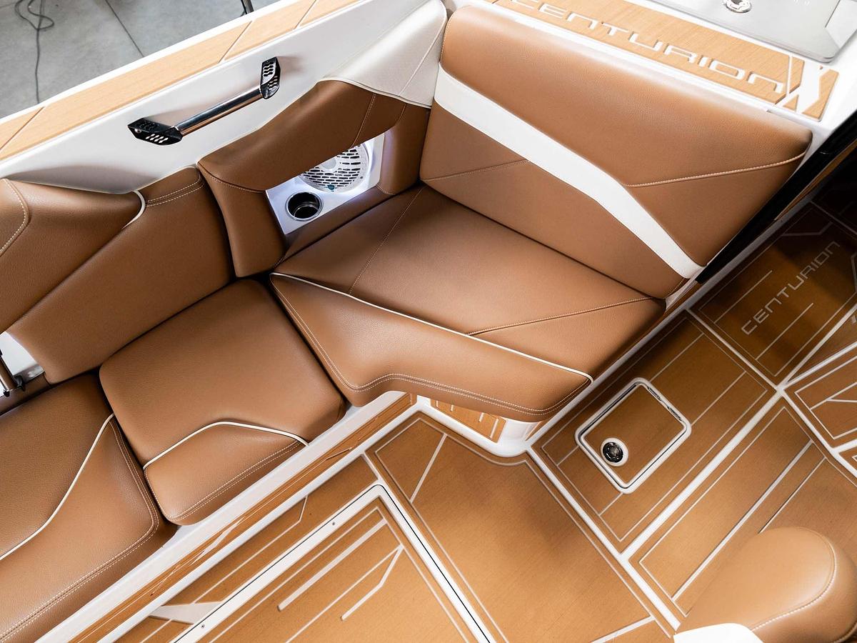 2026 Centurion NV243 - Frost White / Castano