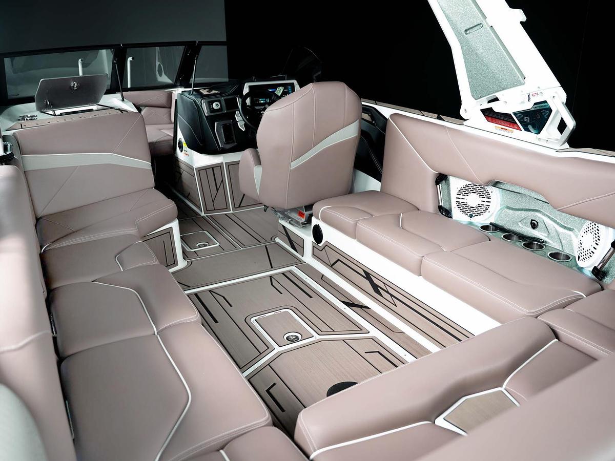 2026 Centurion NV243 - Olive Pewter Flake / White Frost