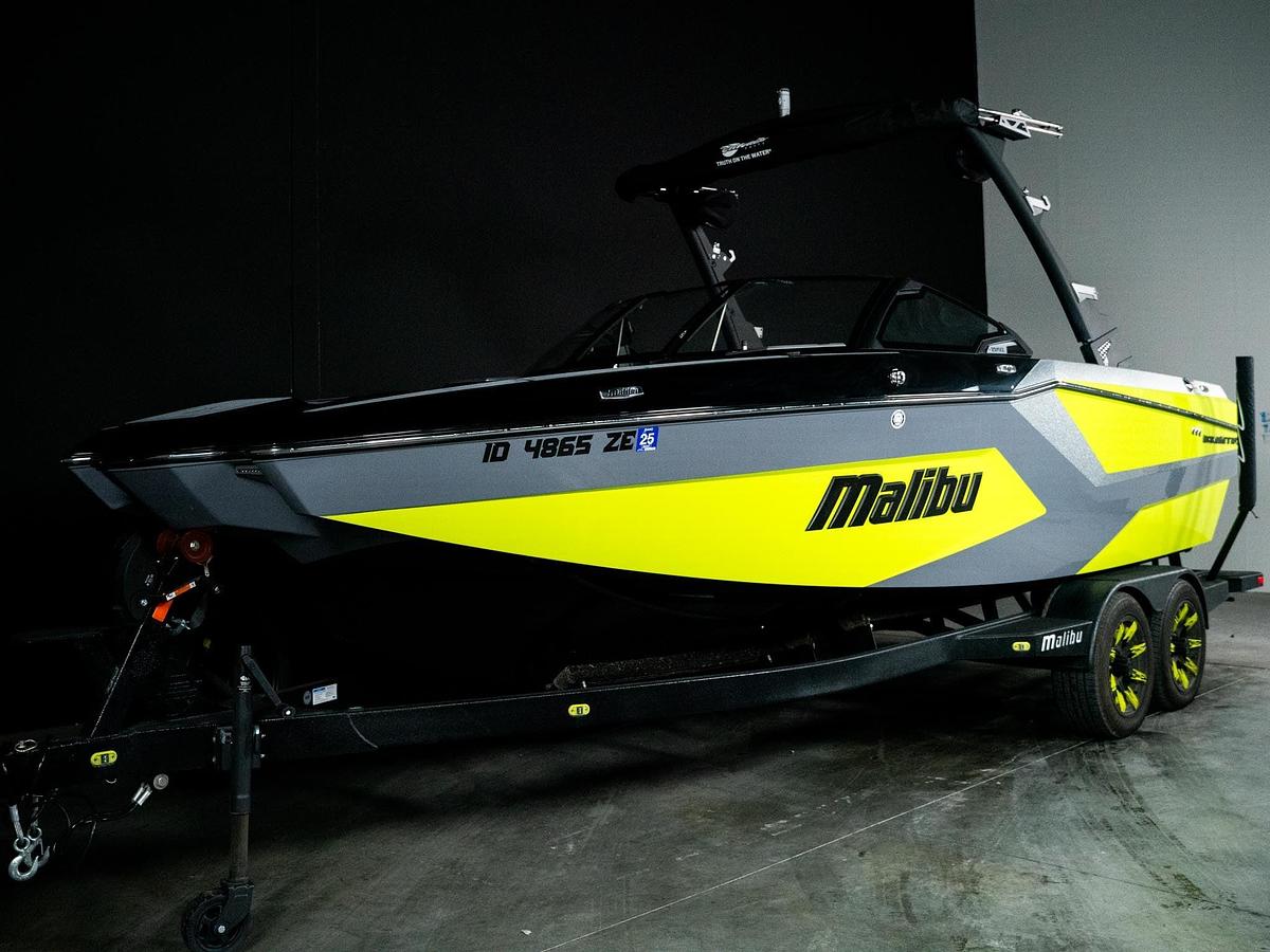 Used 2024 Malibu 23MXZ - Electric Yellow / Grey