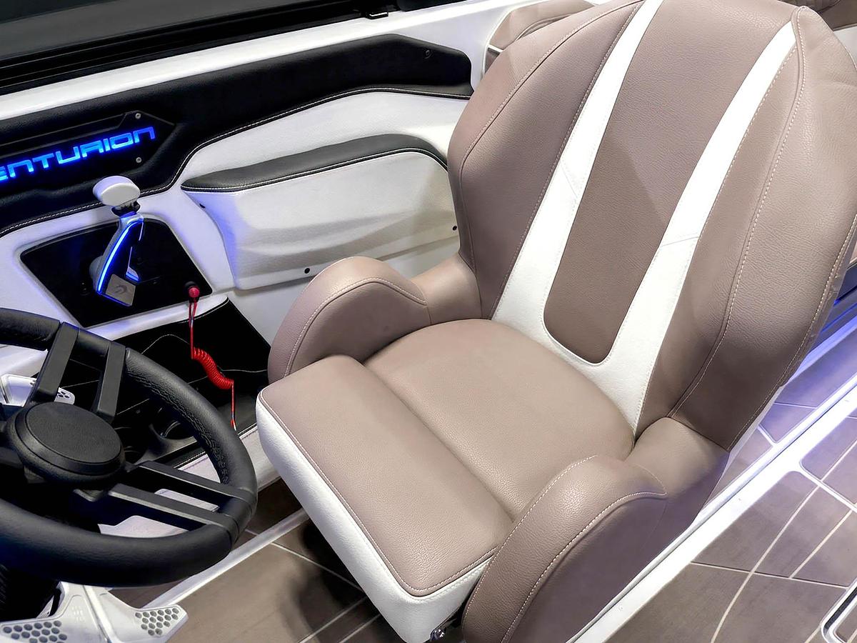 2026 Centurion Ri230 - Silver Flake / White Frost