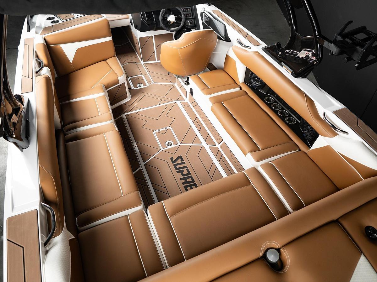 Used 2025 Supreme S240 - White Frost / Castano Brown Interior