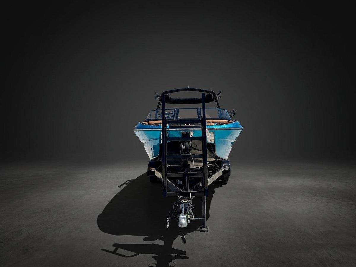 Used 2023 Centurion Fi25 in Bahama Blue w/ Castano Brown interior