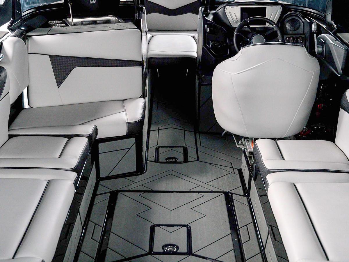 2026 Supreme S240 - Bahama Blue Flake / Onyx Black