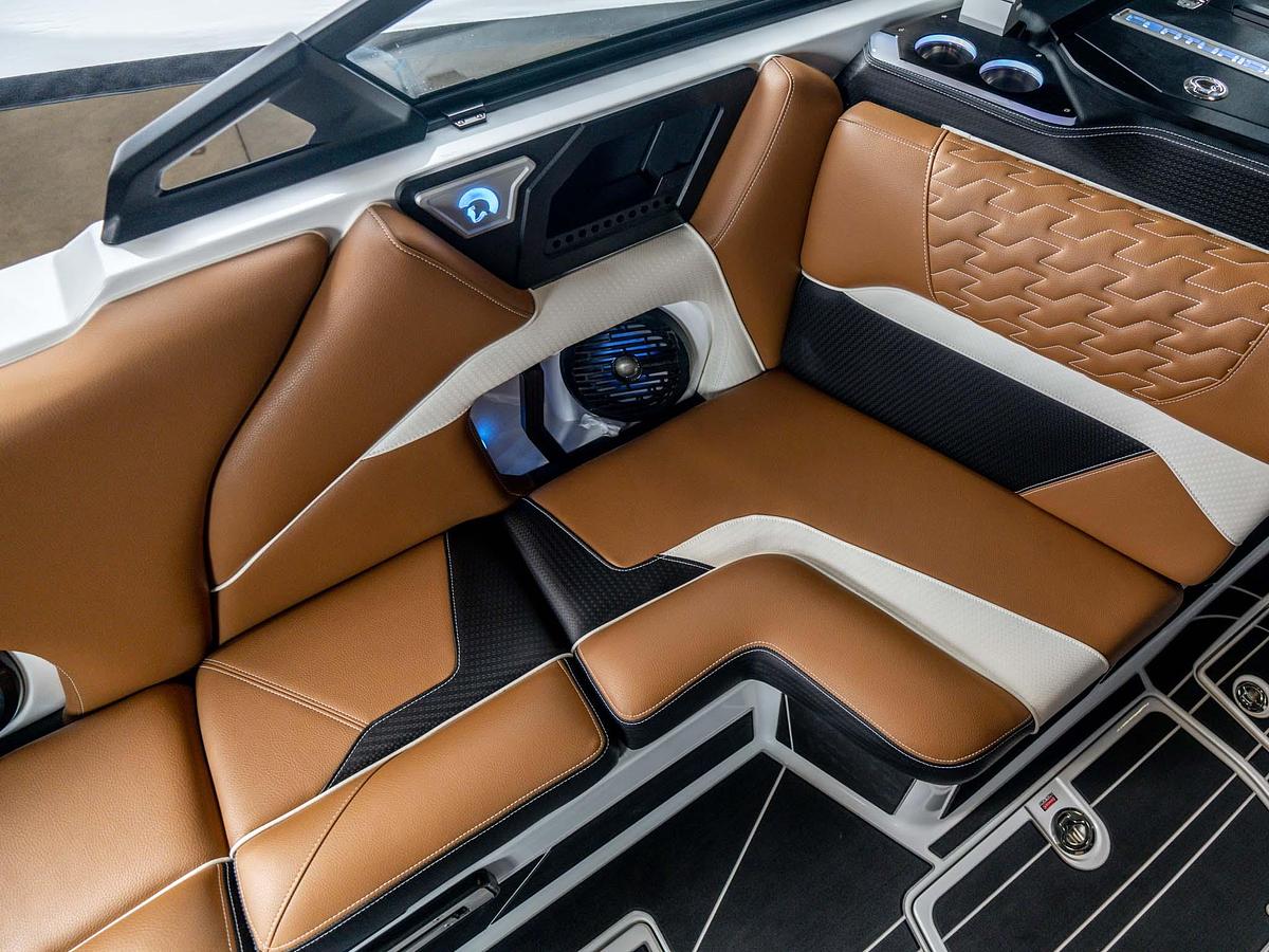 2026 Centurion Ri245 - Stormtrooper White / Castano