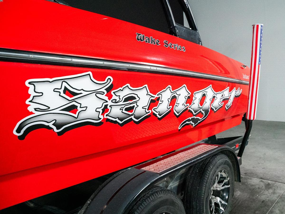 Used 2013 Sanger 237 Wake Series - Red / Black