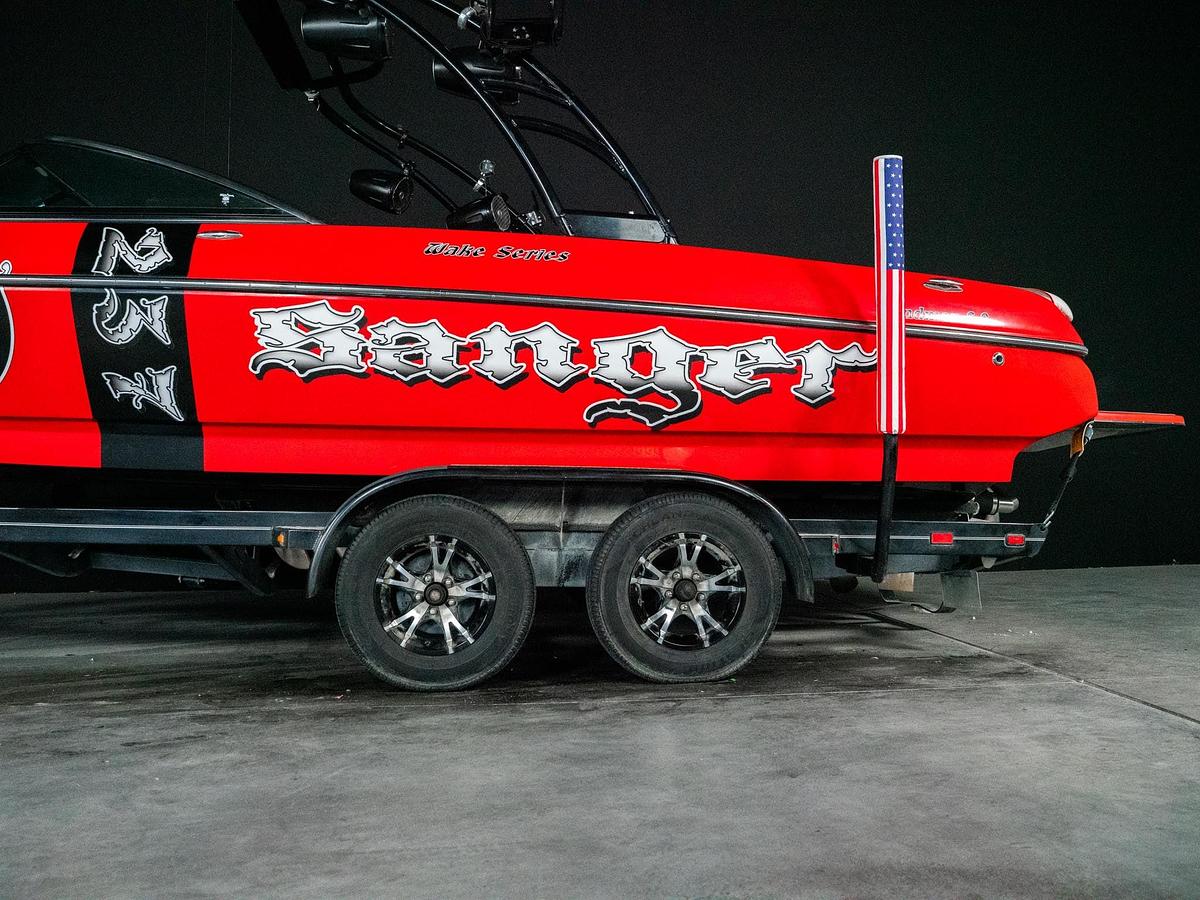 Used 2013 Sanger 237 Wake Series - Red / Black