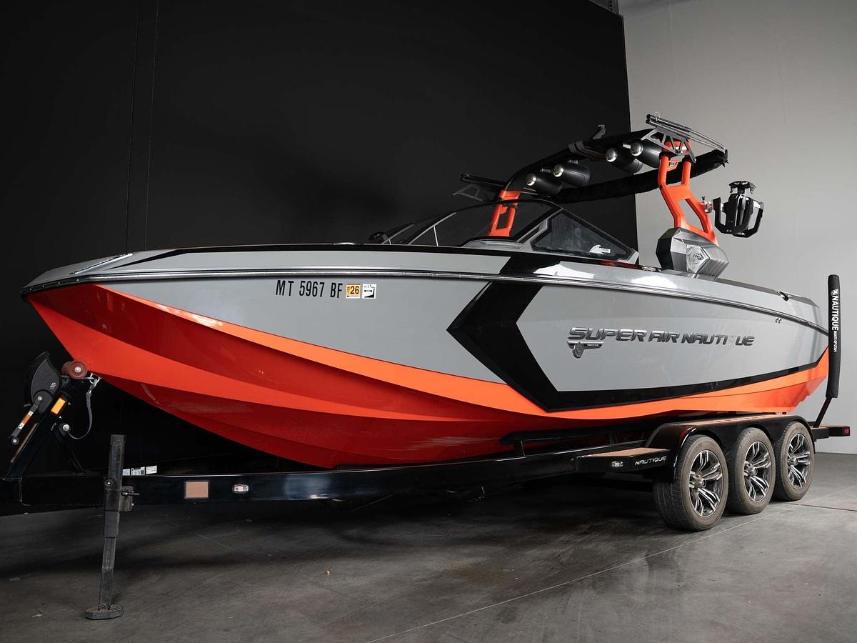 Used 2019 Nautique G25 - Grey / Orange