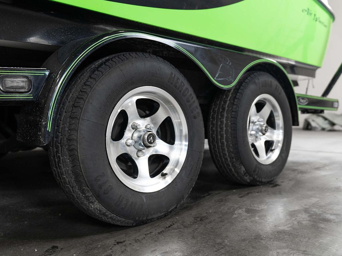 Used 2009 Centurion Air Warrior Falcon V - Green / Black