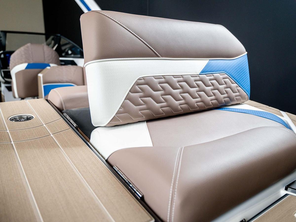 2026 Centurion Ri245 - Canadian Blue Flake / White Frost