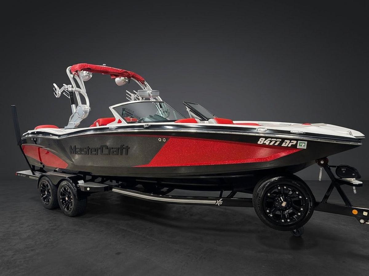 Used 2016 Mastercraft X46 - Red Metal Flake / Black