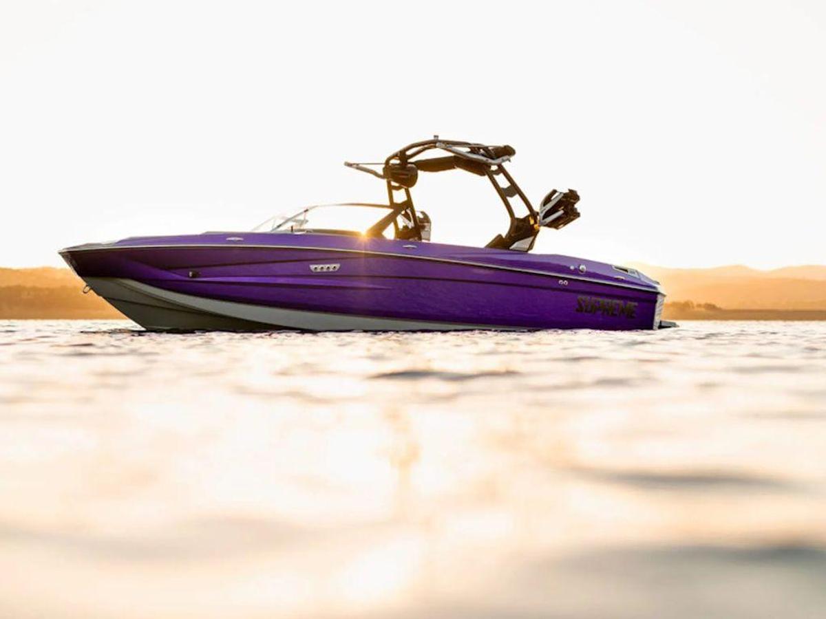 2026 Supreme Boats S220 Base