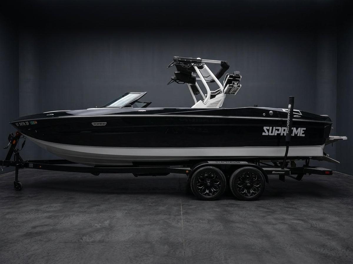 Used 2023 Supreme S240 - Black Flake