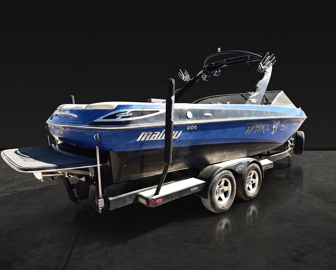 Used 2008 Malibu 247LSV in Blue w/ White interior