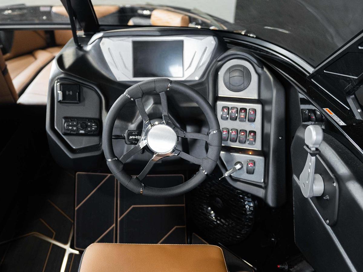 2026 Supreme S240 - Black Flake / Onyx Black