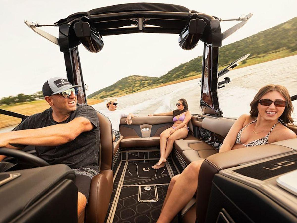 2026 Centurion Fe22 Base