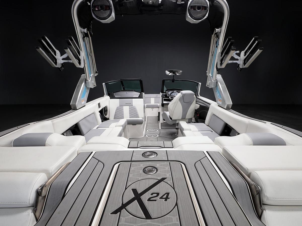 Used 2024 Mastercraft X24 in Blue Flake / Silver Flake / White