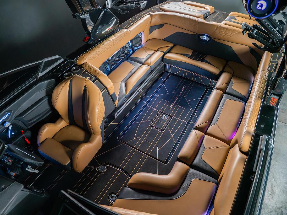 Used 2025 Centurion Ri245 Black Flake / Onyx Black