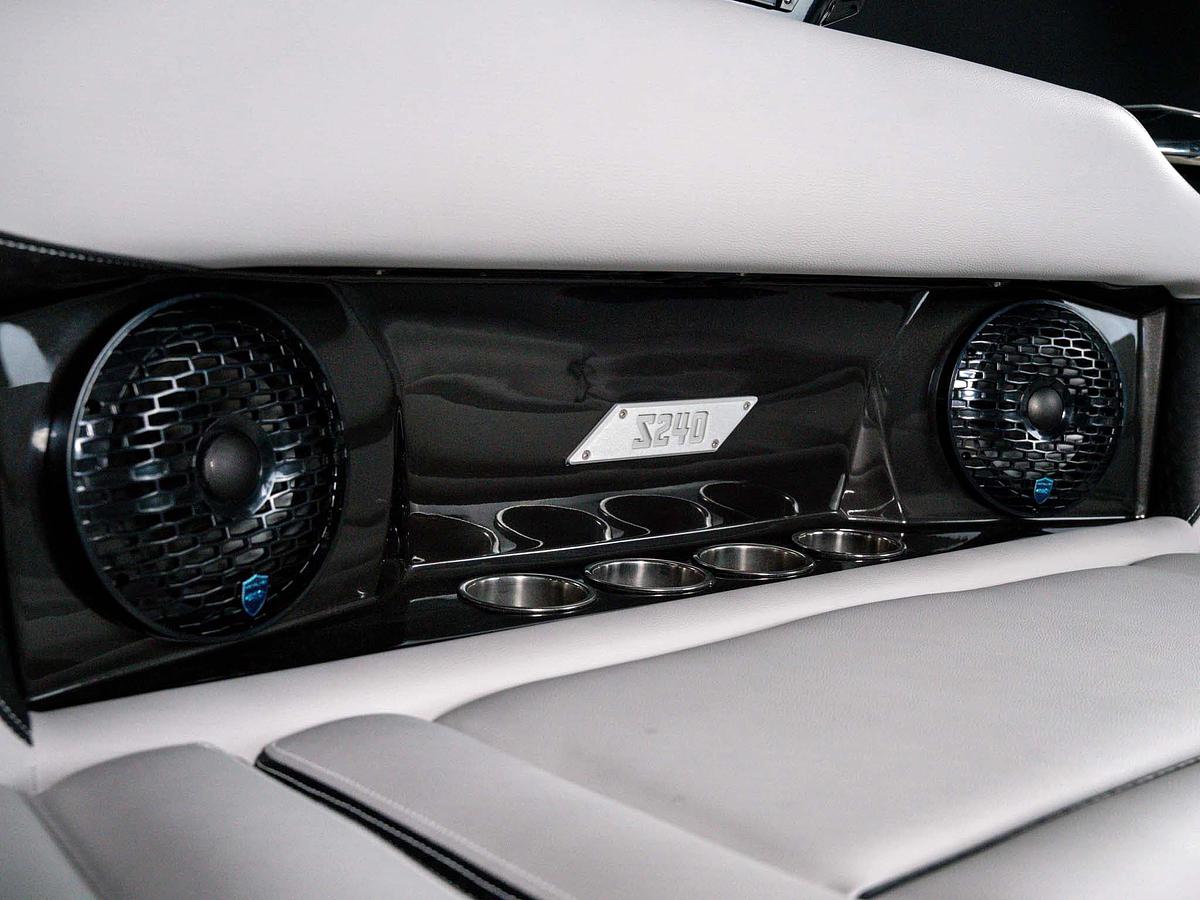 2026 Supreme S240 - Bahama Blue Flake / Onyx Black