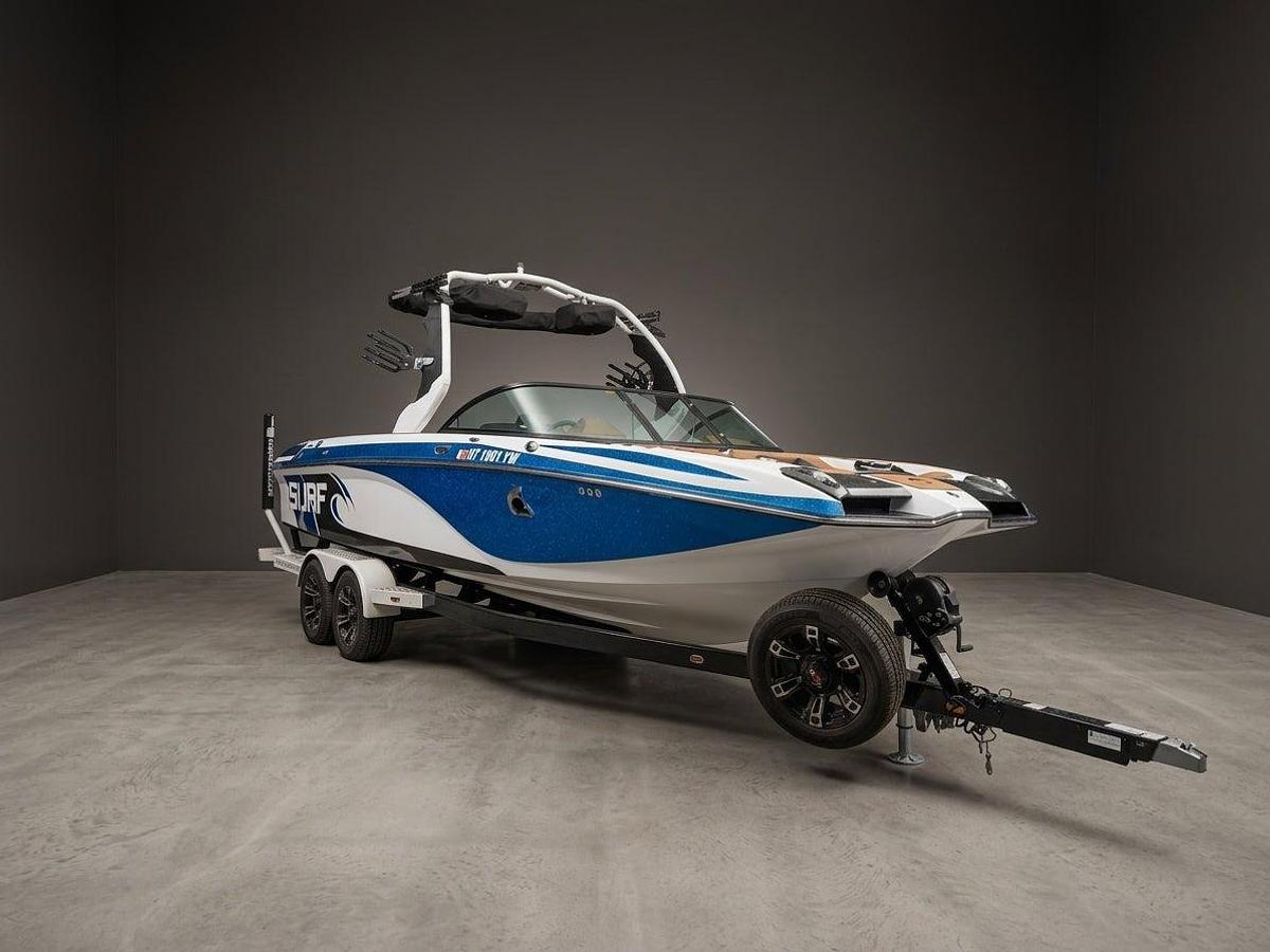 Used 2015 Centurion FS44 - Canadian Blue Flake / White