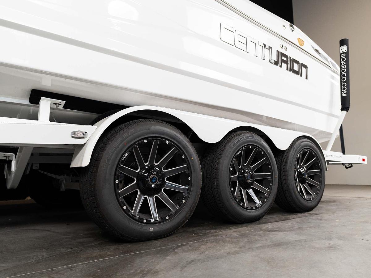 2026 Centurion NV243 - Frost White / Castano