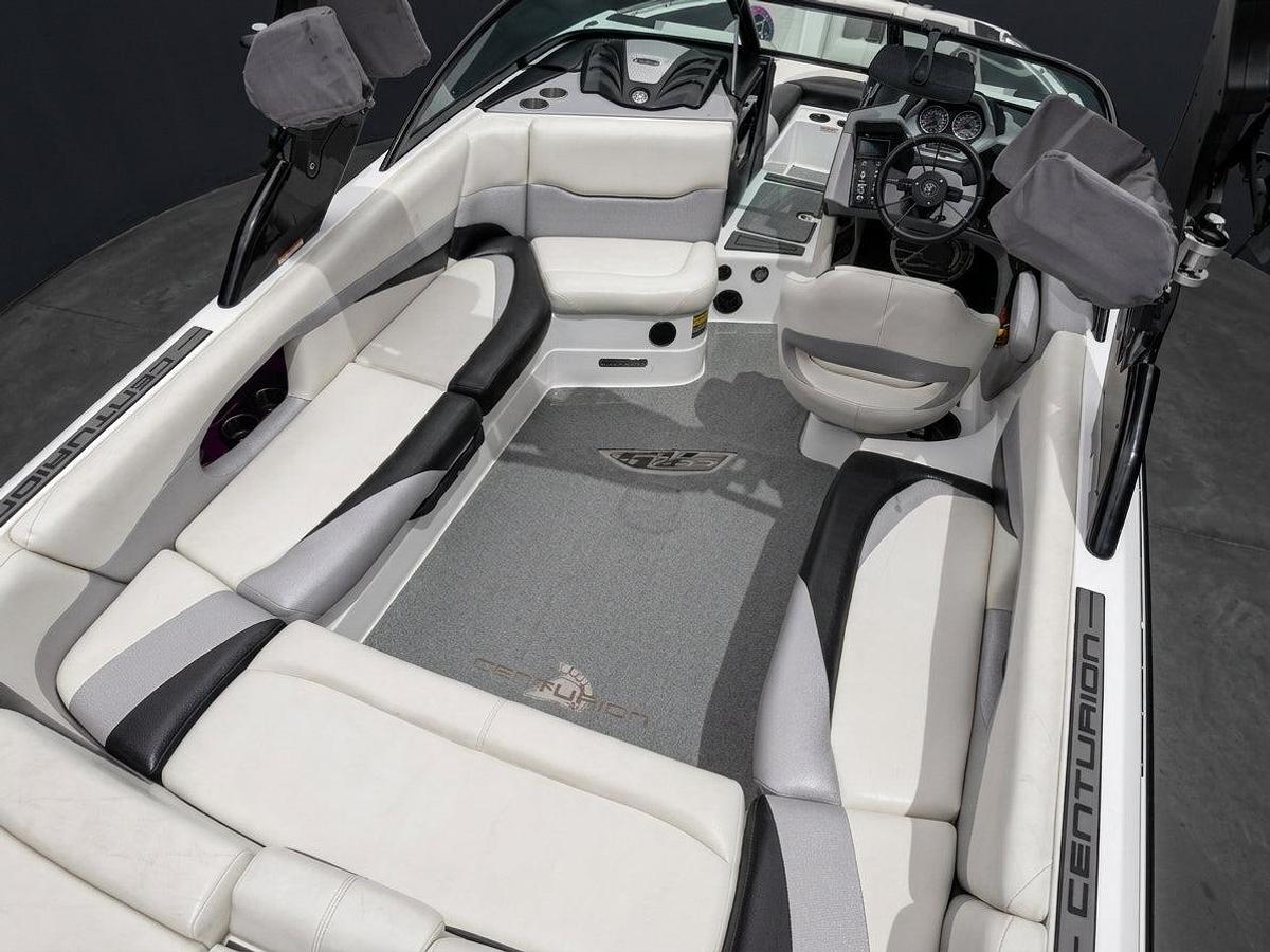 Used 2015 Centurion Enzo SV233 - White / Purple / Black