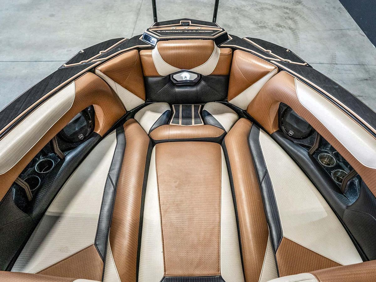 Used 2022 Centurion Ri245 - Black / Black Metal Flake / S2S